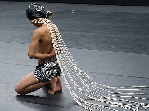 Think Tank Akram Khan Think Tank