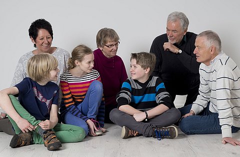 Seniorpartner in School - Seniors helping pupils Seniorpartner